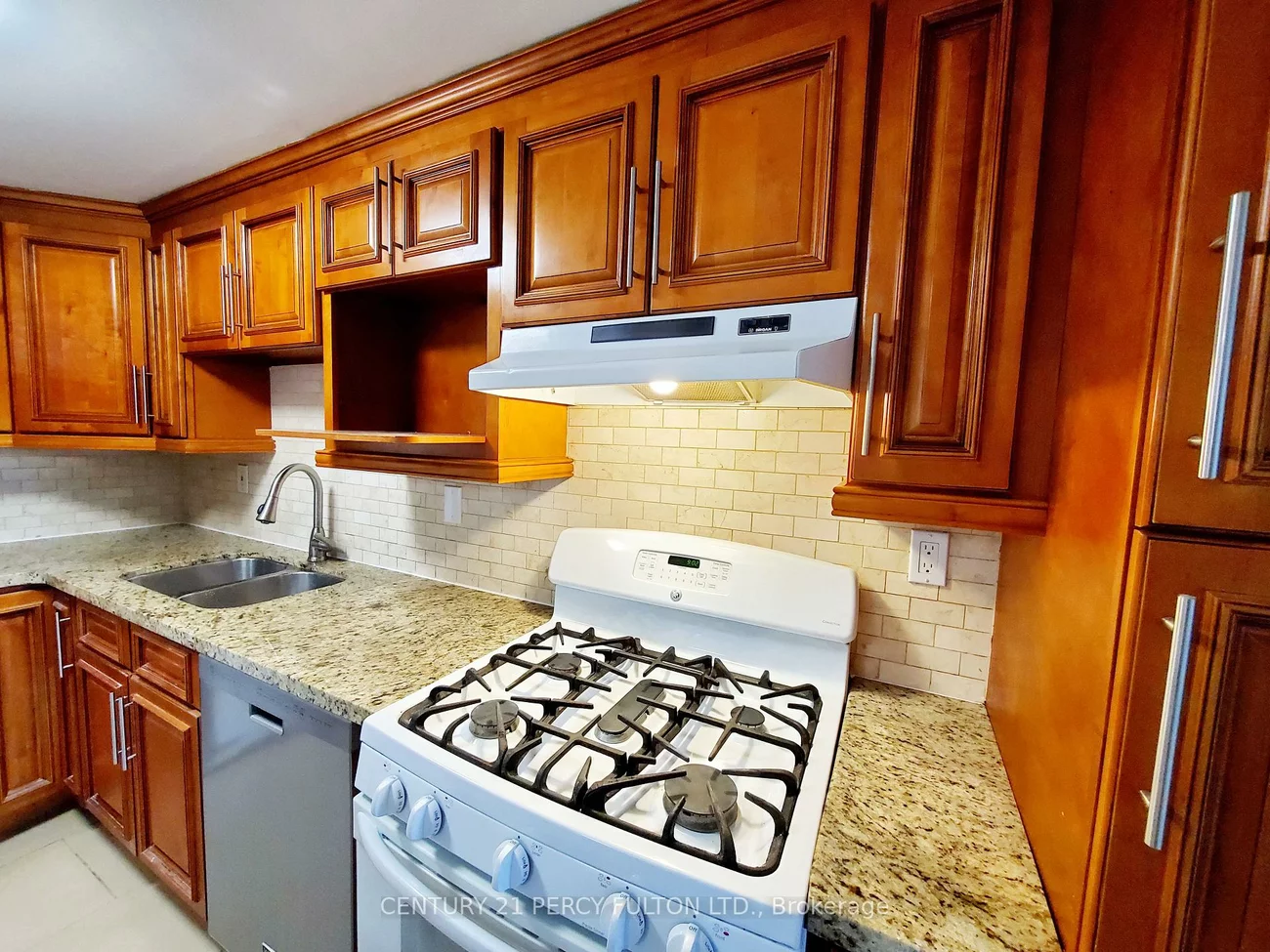 48, Laguna, Middlefield, Markham