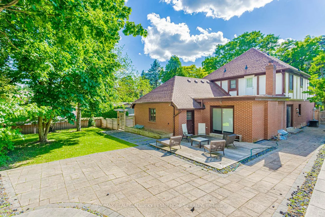 6, Village Squire, Royal Orchard, Markham