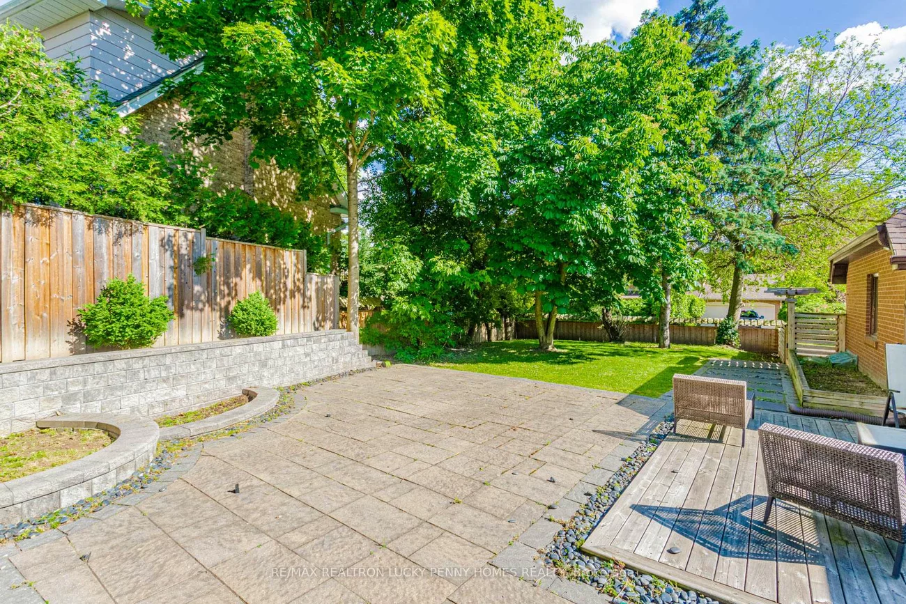 6, Village Squire, Royal Orchard, Markham