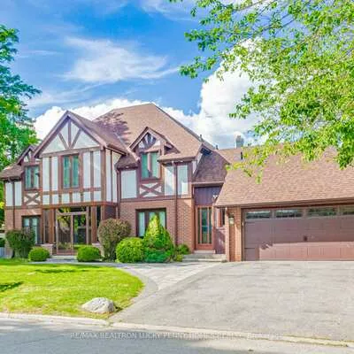 6, Village Squire, Royal Orchard, Markham
