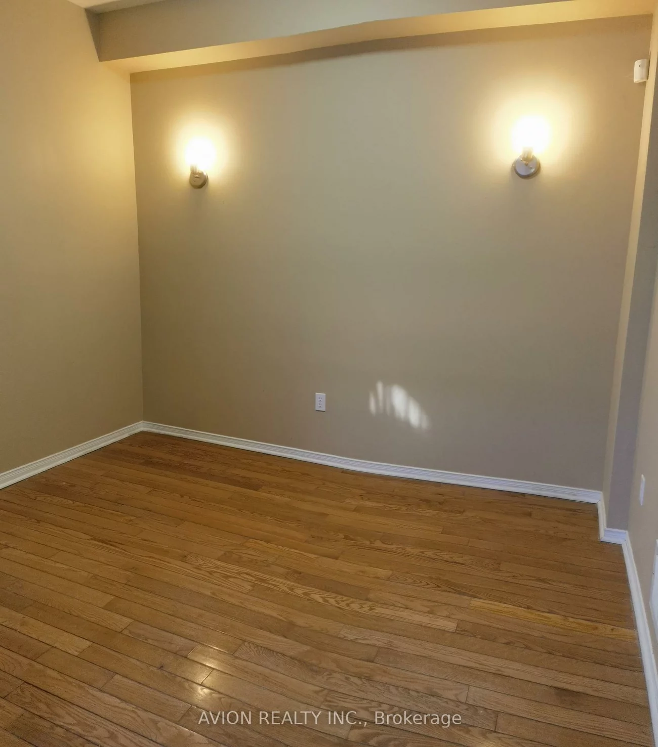 428, Bur Oak, Berczy, Markham