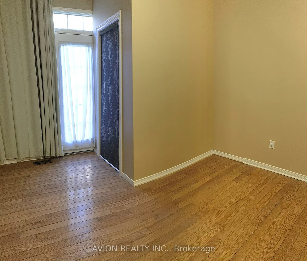 428, Bur Oak, Berczy, Markham