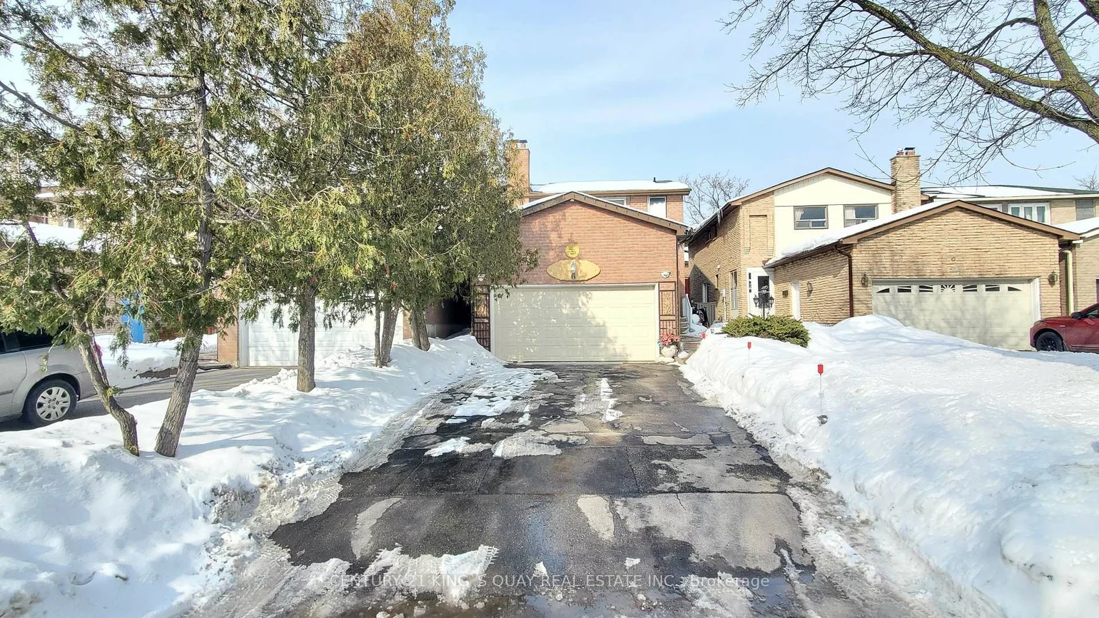 6, Cottsmore, Milliken Mills West, Markham