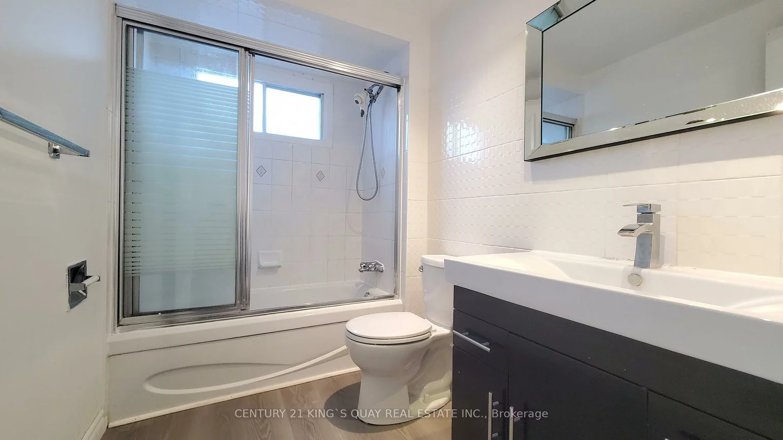 6, Cottsmore, Milliken Mills West, Markham