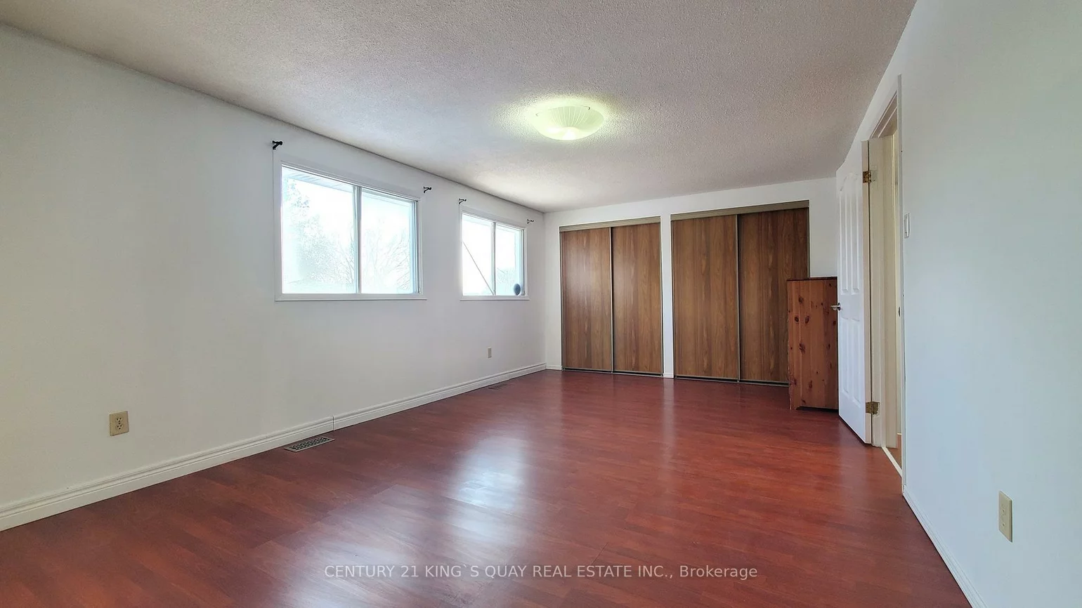 6, Cottsmore, Milliken Mills West, Markham