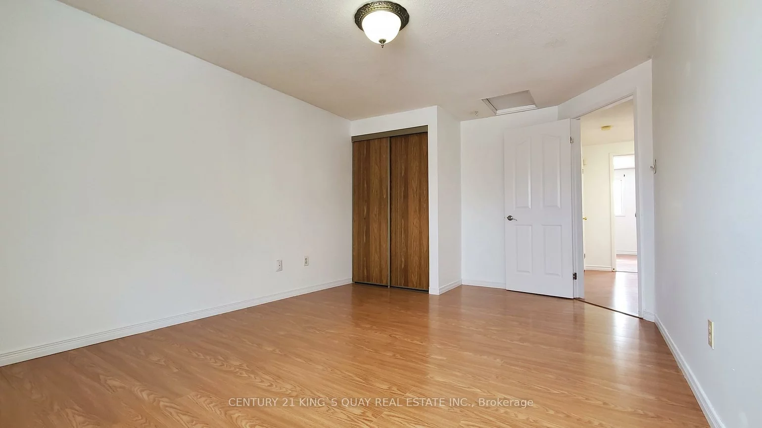 6, Cottsmore, Milliken Mills West, Markham