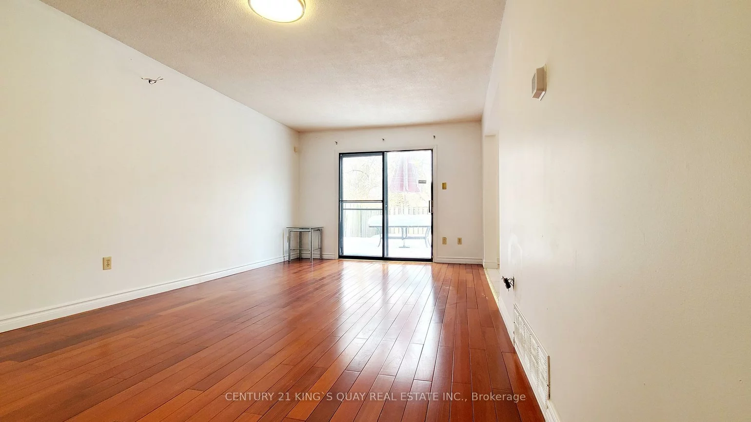 6, Cottsmore, Milliken Mills West, Markham