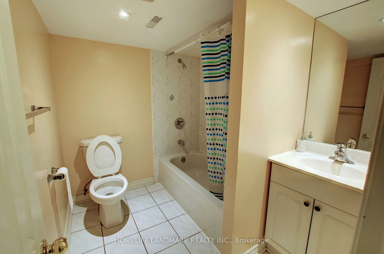 10, Whistler, Milliken Mills West, Markham