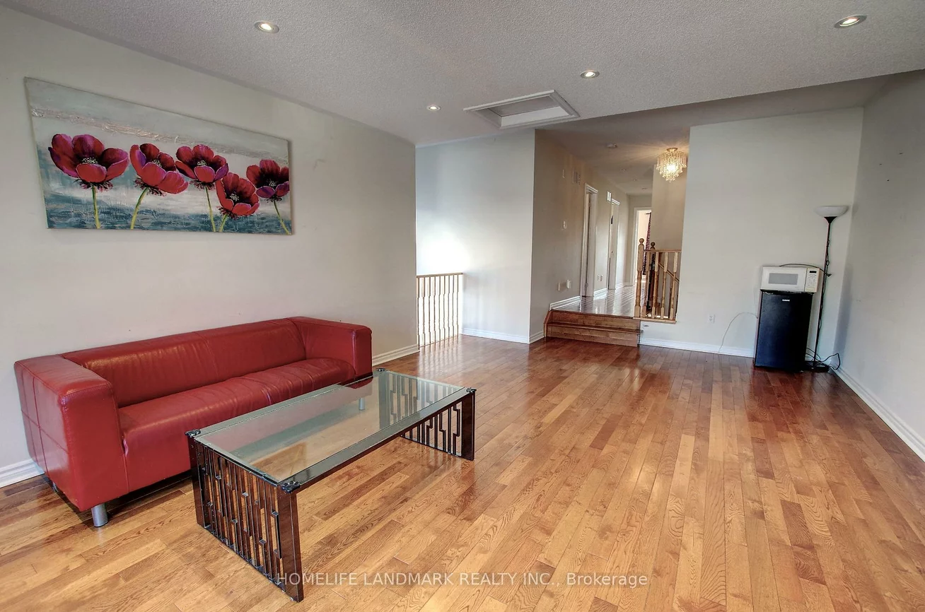 10, Whistler, Milliken Mills West, Markham