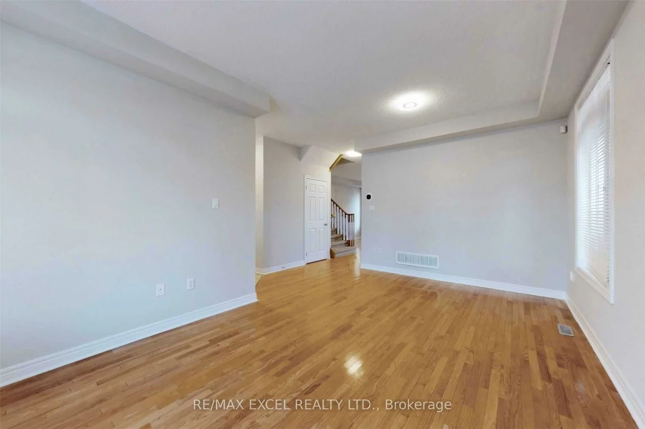 525, Country Glen, Cornell, Markham