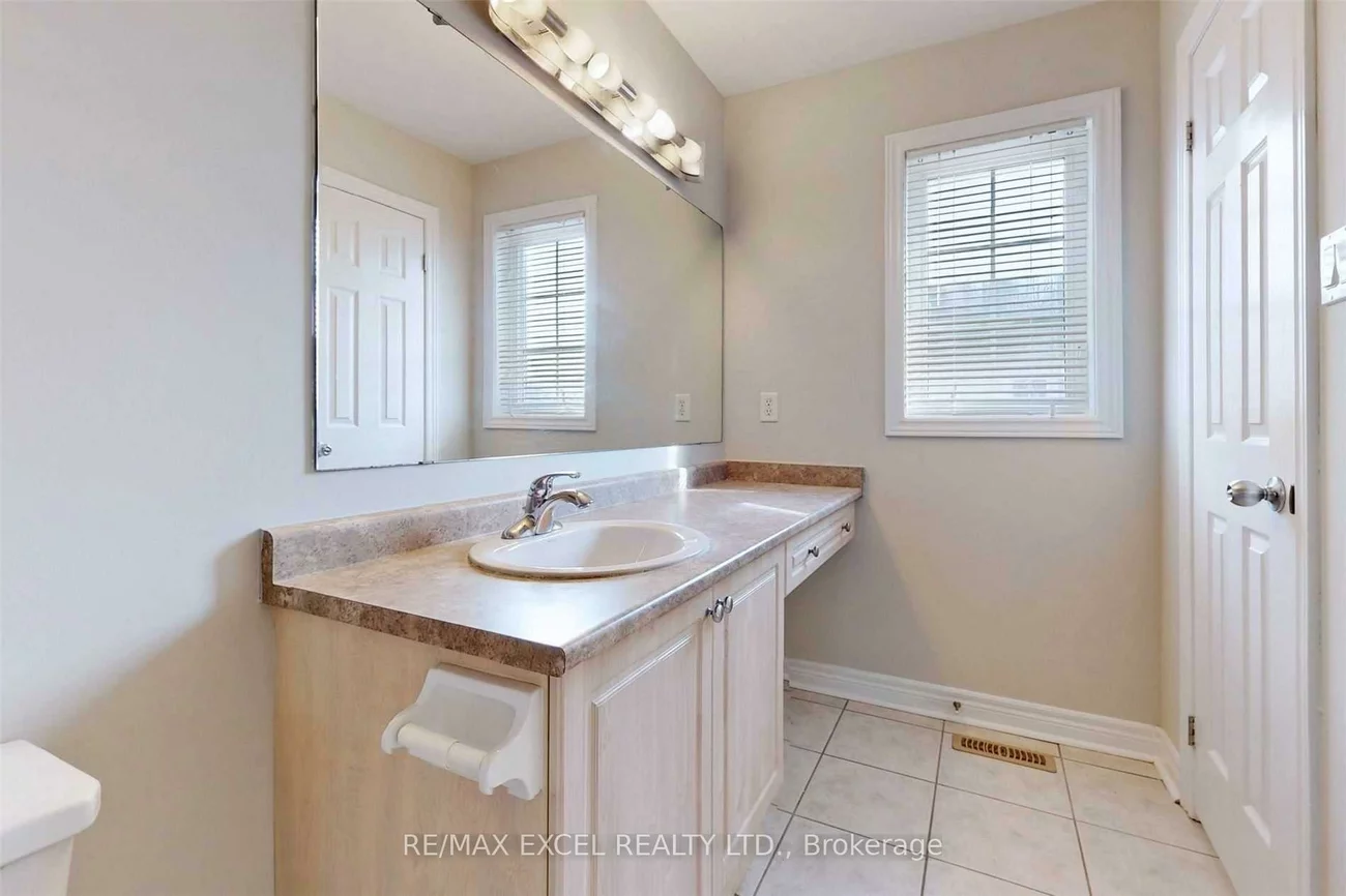 525, Country Glen, Cornell, Markham