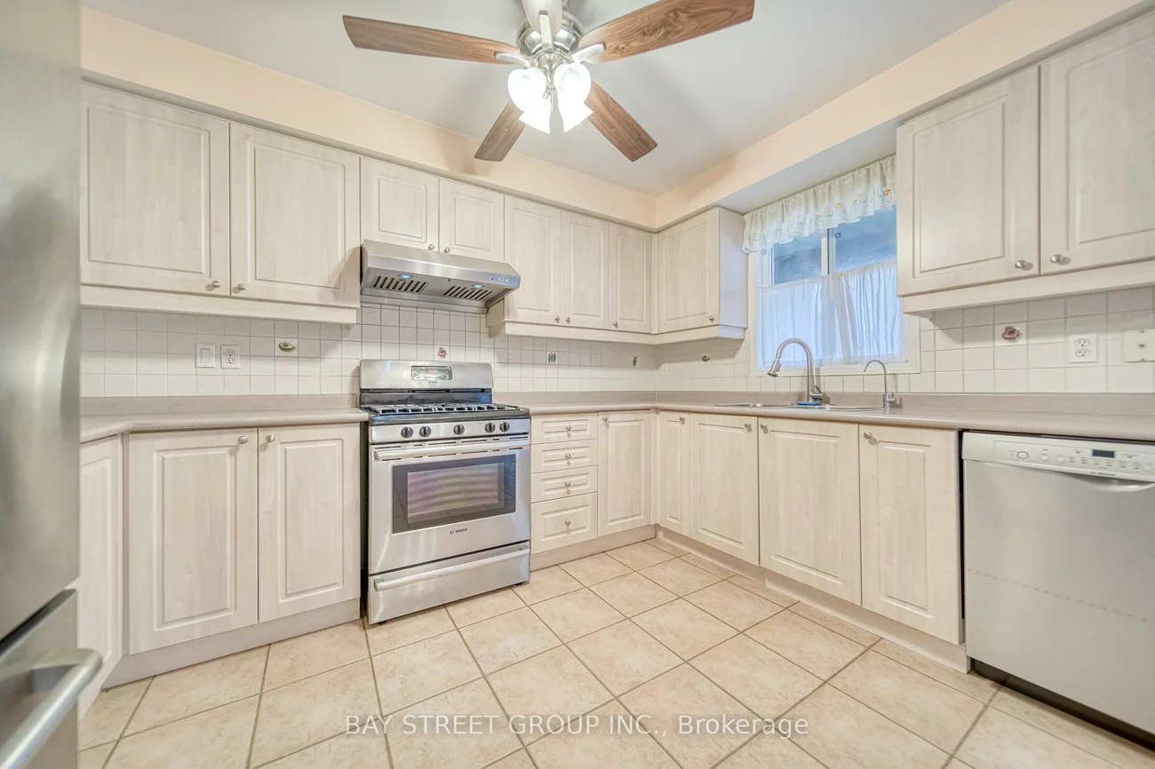 27, Orchid, Commerce Valley, Markham