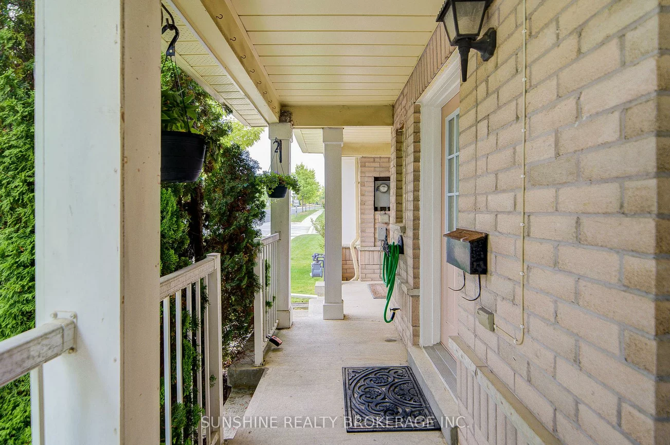 357, Bur Oak, Berczy, Markham