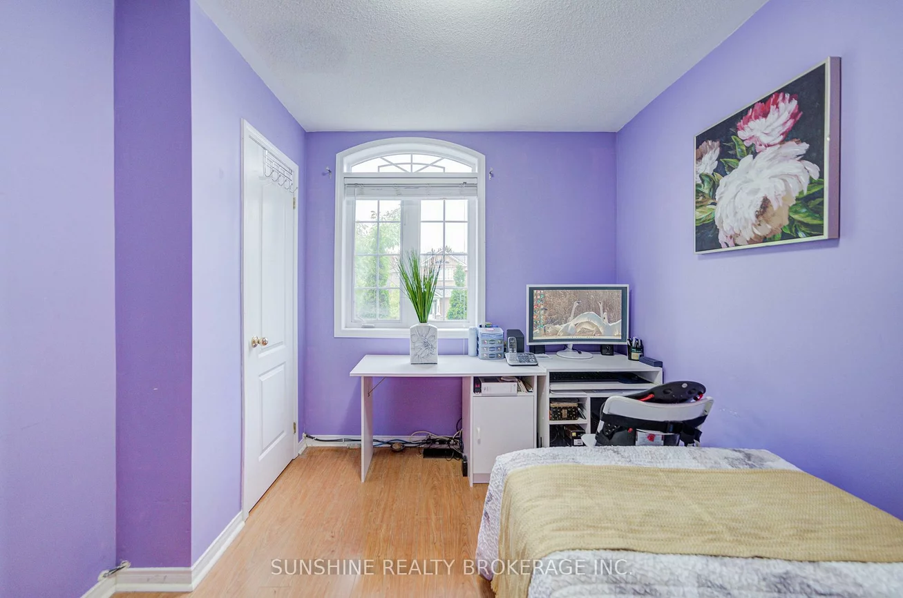 357, Bur Oak, Berczy, Markham