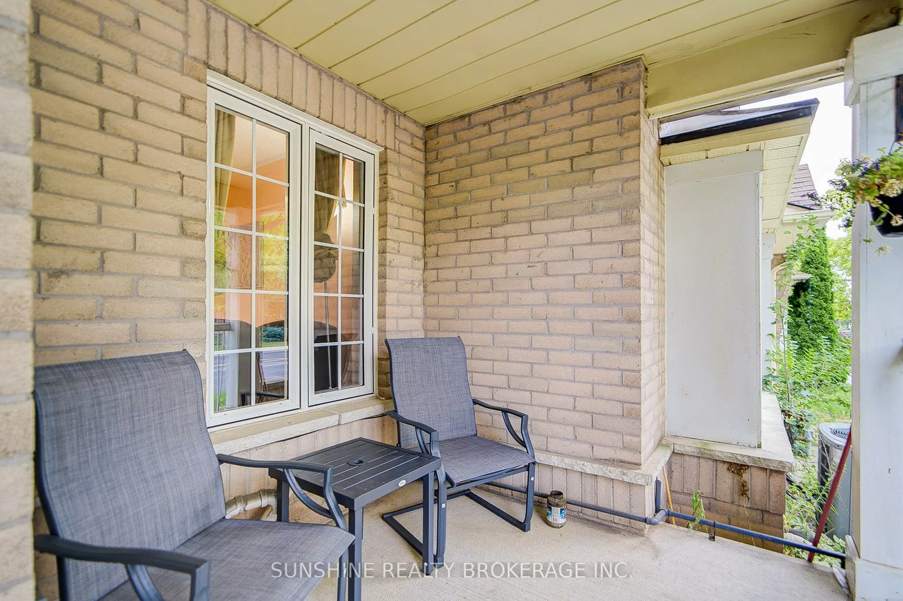 357, Bur Oak, Berczy, Markham