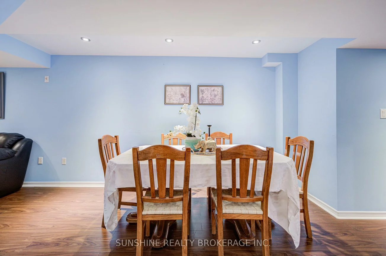 357, Bur Oak, Berczy, Markham