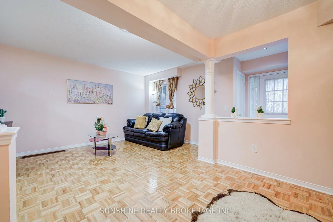 357, Bur Oak, Berczy, Markham