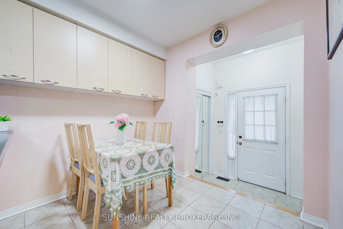 357, Bur Oak, Berczy, Markham