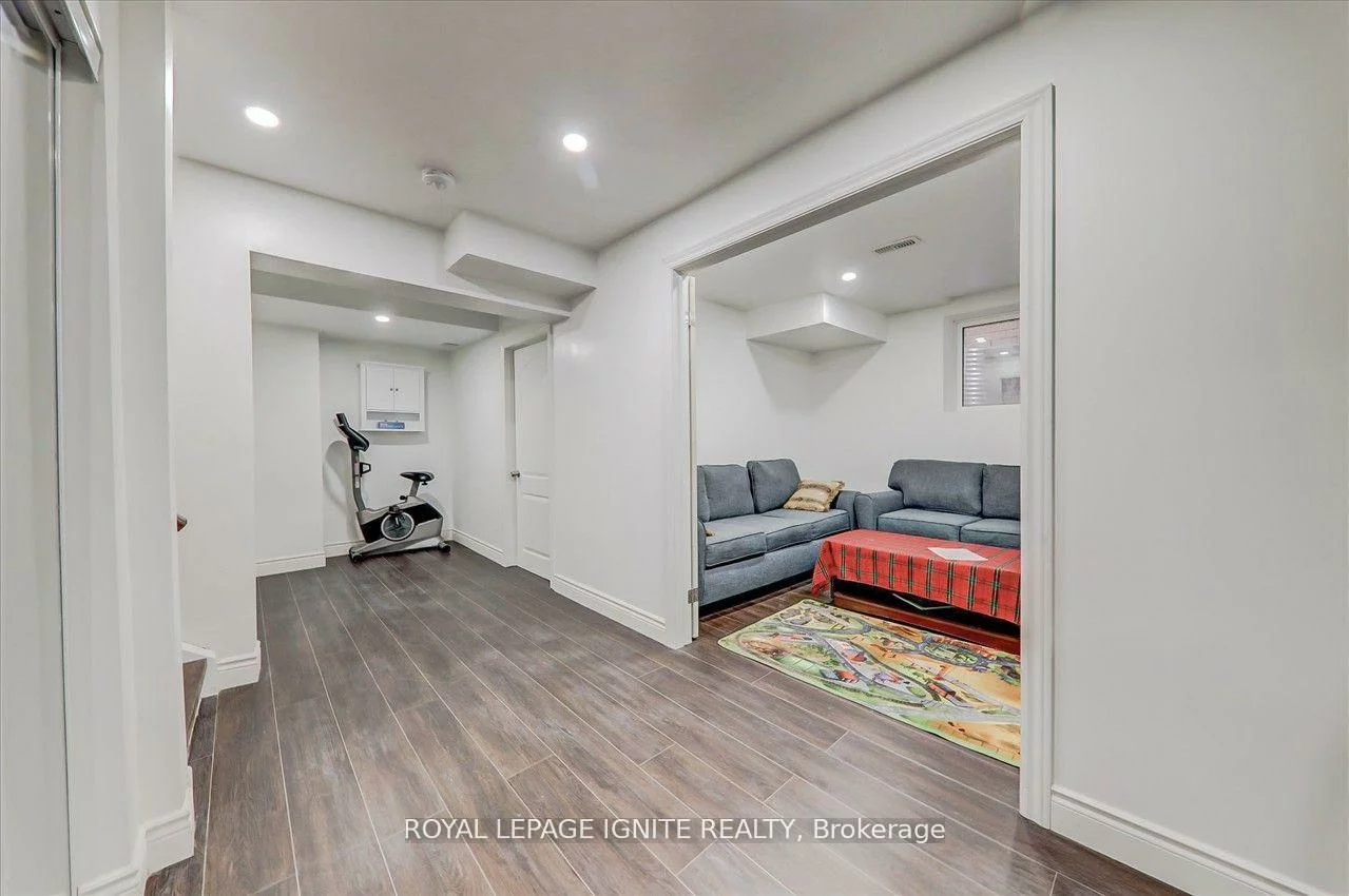 114, Lawrence Pilkington, Cornell, Markham