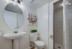 26, Pond, Commerce Valley, Markham