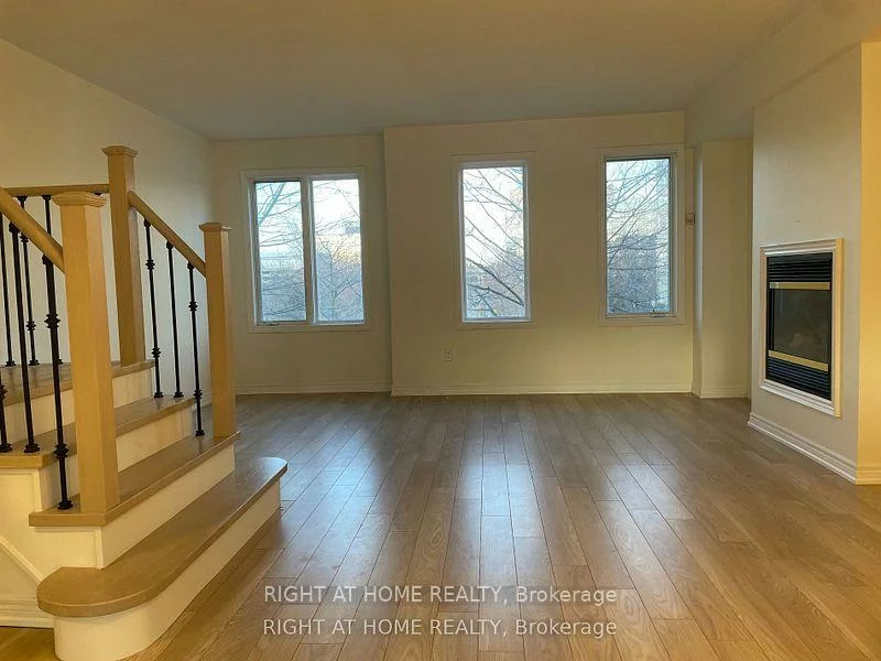 26, Pond, Commerce Valley, Markham