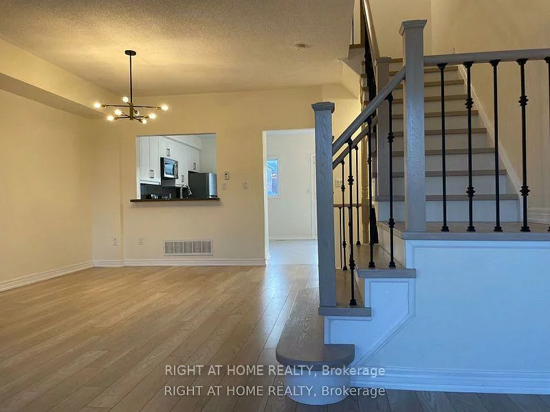 26, Pond, Commerce Valley, Markham