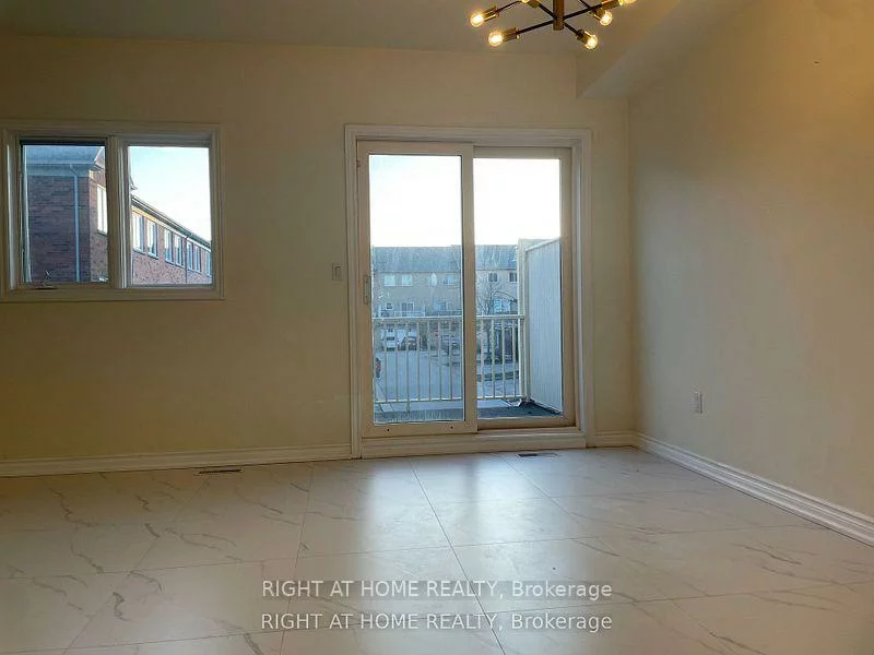 26, Pond, Commerce Valley, Markham