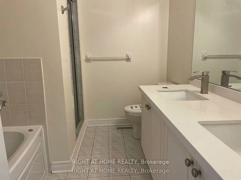 26, Pond, Commerce Valley, Markham