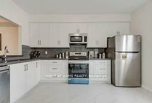 26, Pond, Commerce Valley, Markham