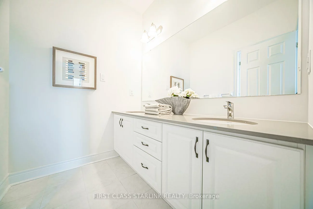 52, Jinnah, Middlefield, Markham