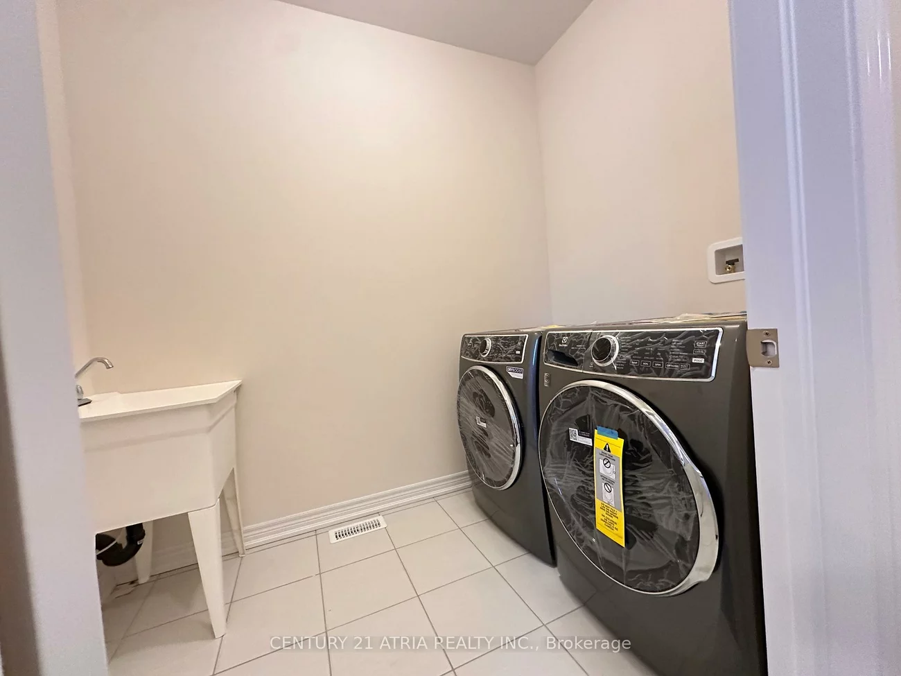 20, VANCISE, Victoria Manor-Jennings Gate, Markham