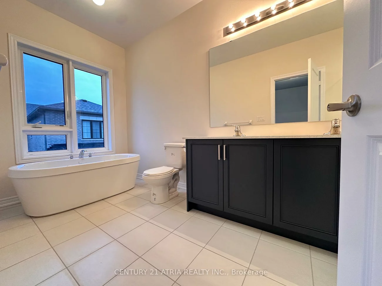 20, VANCISE, Victoria Manor-Jennings Gate, Markham