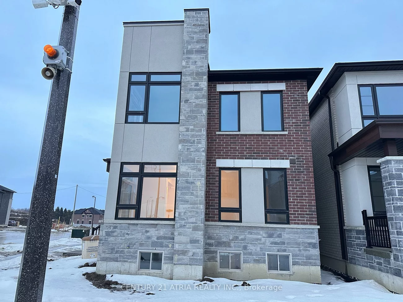 20, VANCISE, Victoria Manor-Jennings Gate, Markham