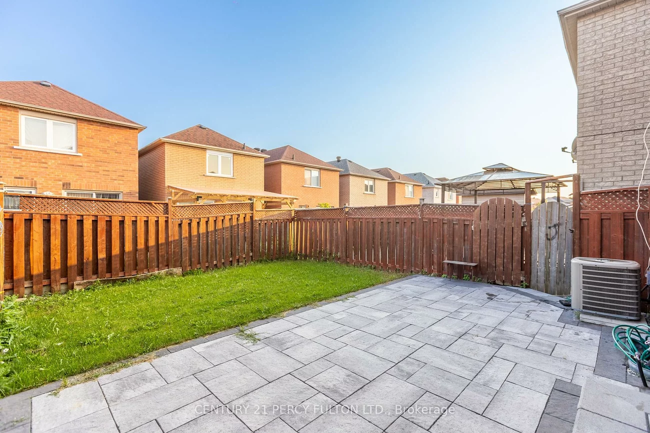 161, Sophia, Middlefield, Markham