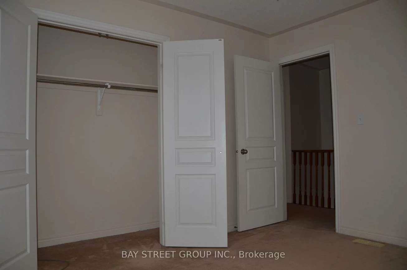 27, Wilcliff, Greensborough, Markham