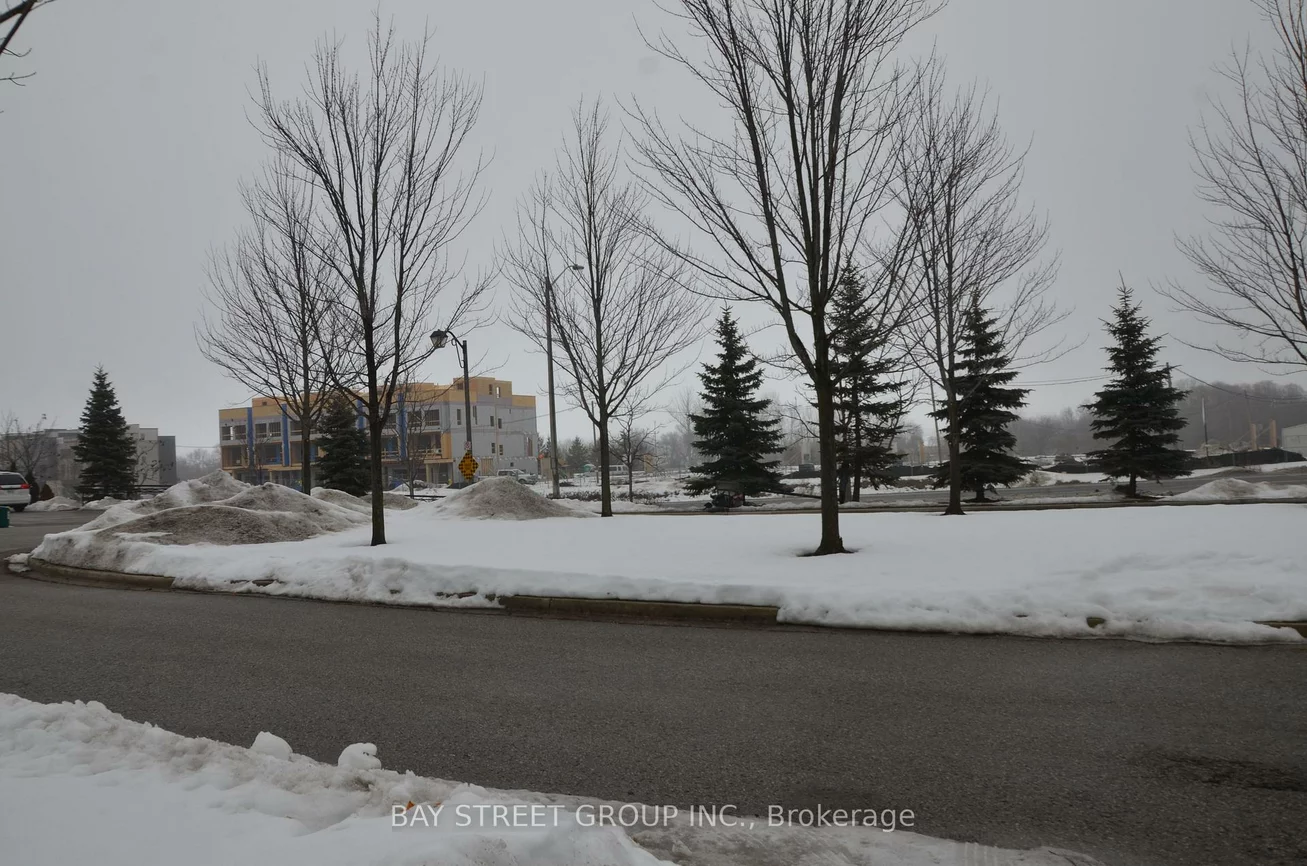 27, Wilcliff, Greensborough, Markham