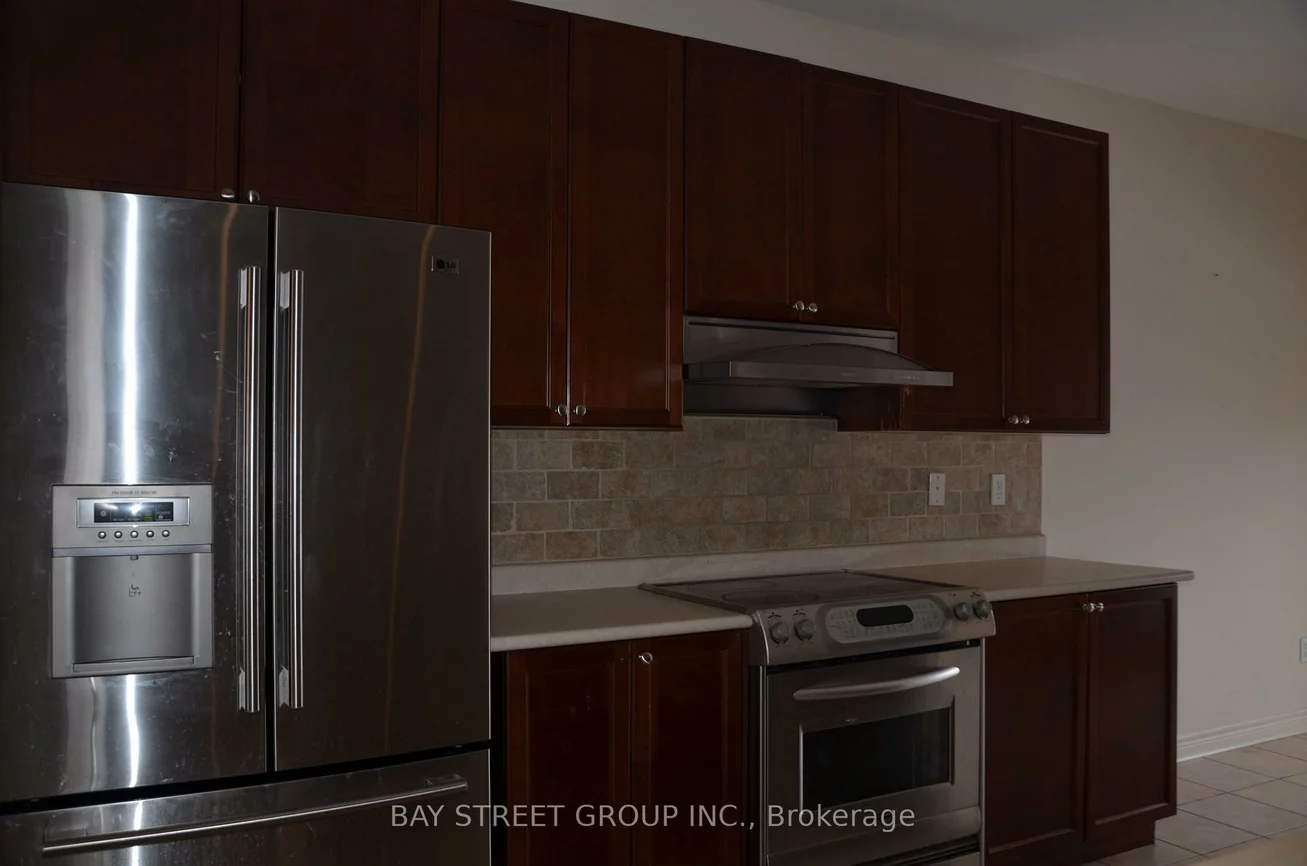 27, Wilcliff, Greensborough, Markham