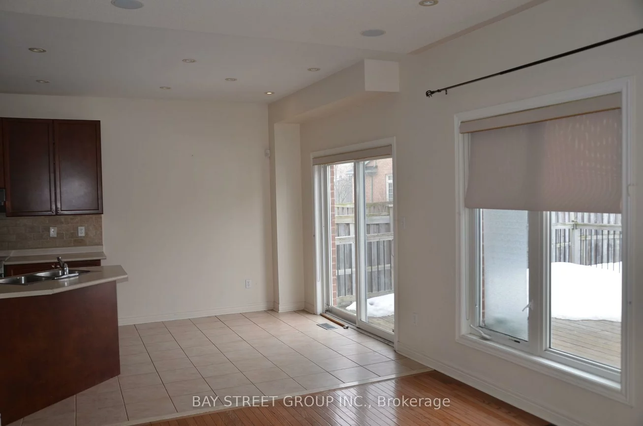 27, Wilcliff, Greensborough, Markham