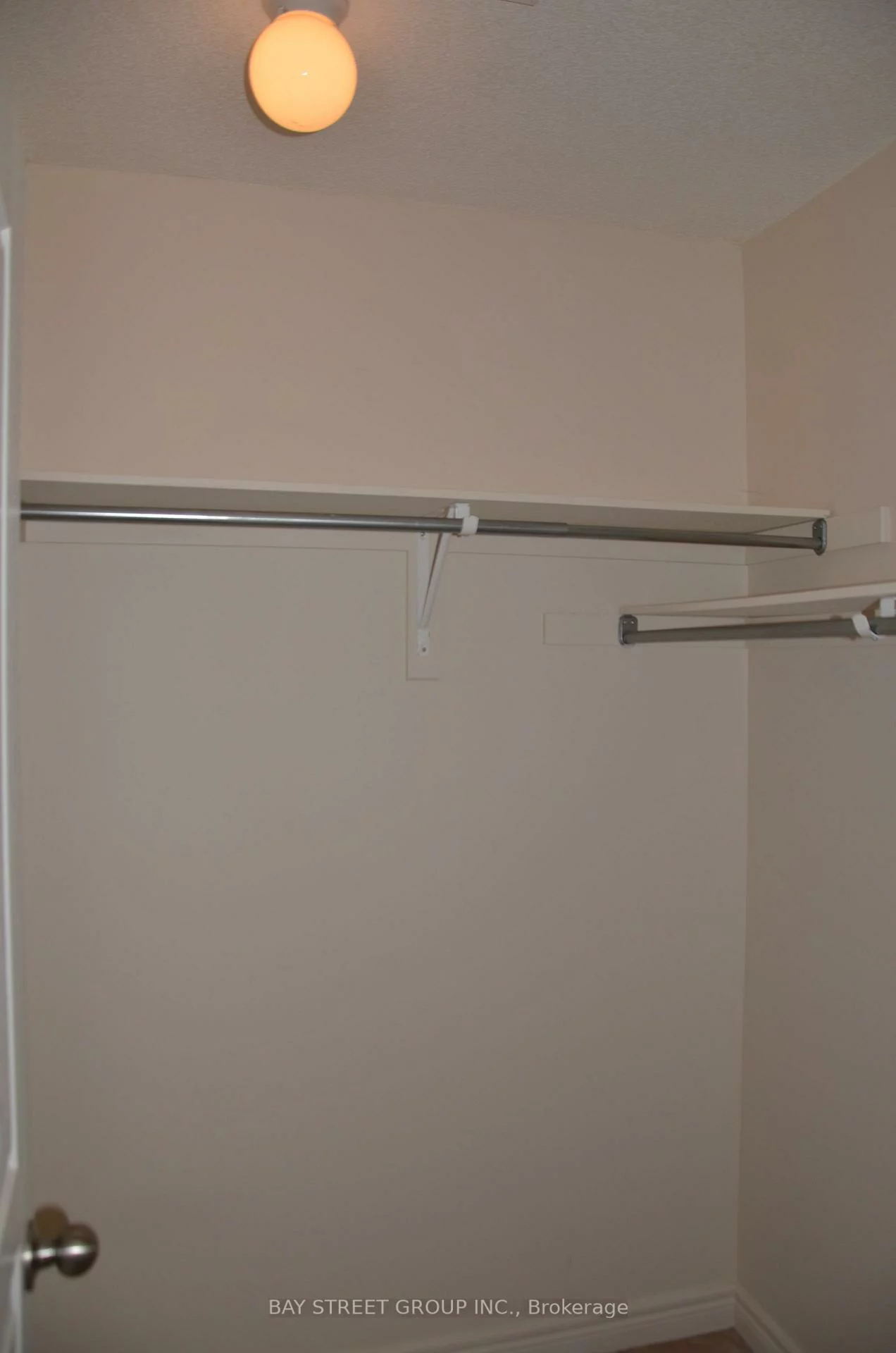 27, Wilcliff, Greensborough, Markham