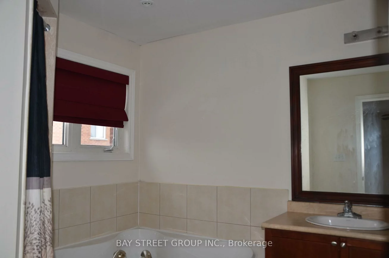 27, Wilcliff, Greensborough, Markham