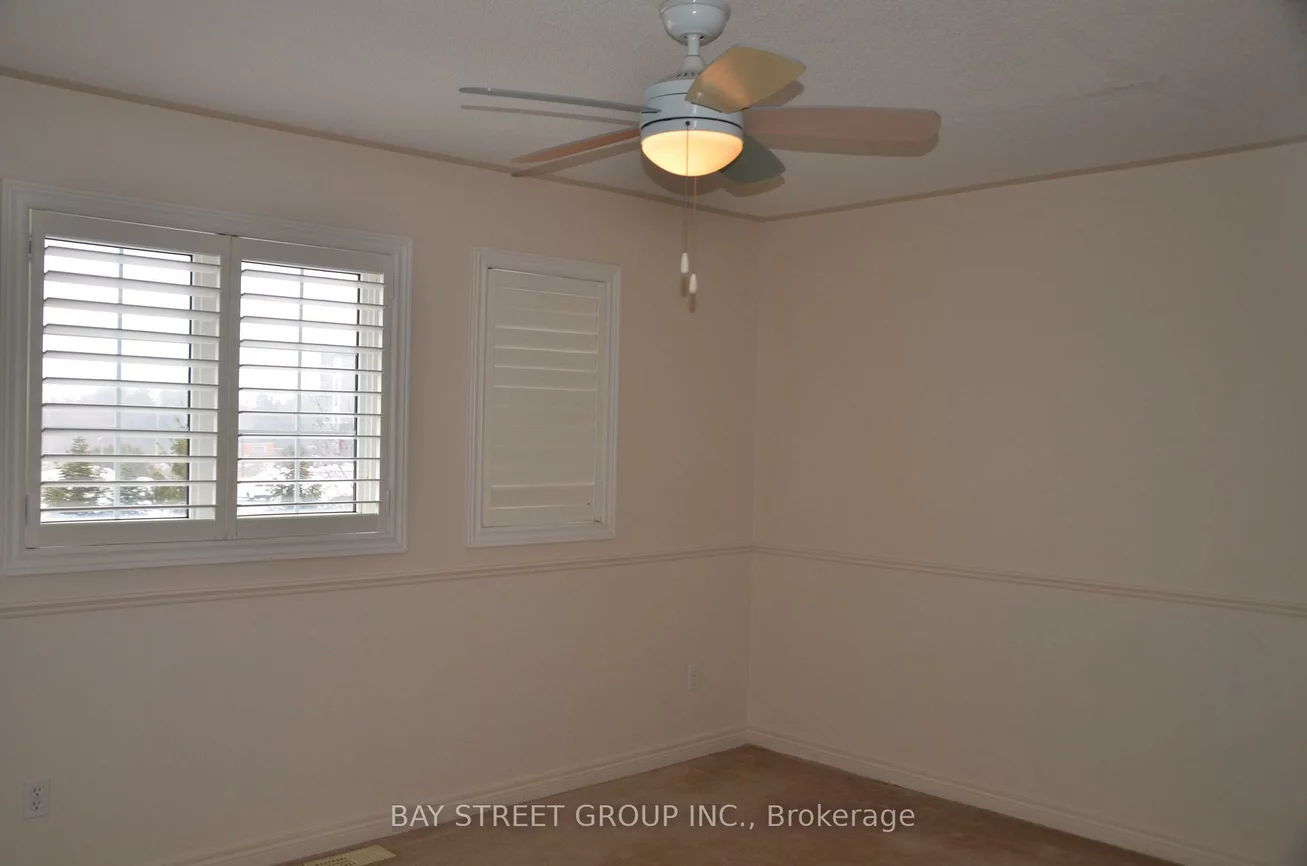 27, Wilcliff, Greensborough, Markham