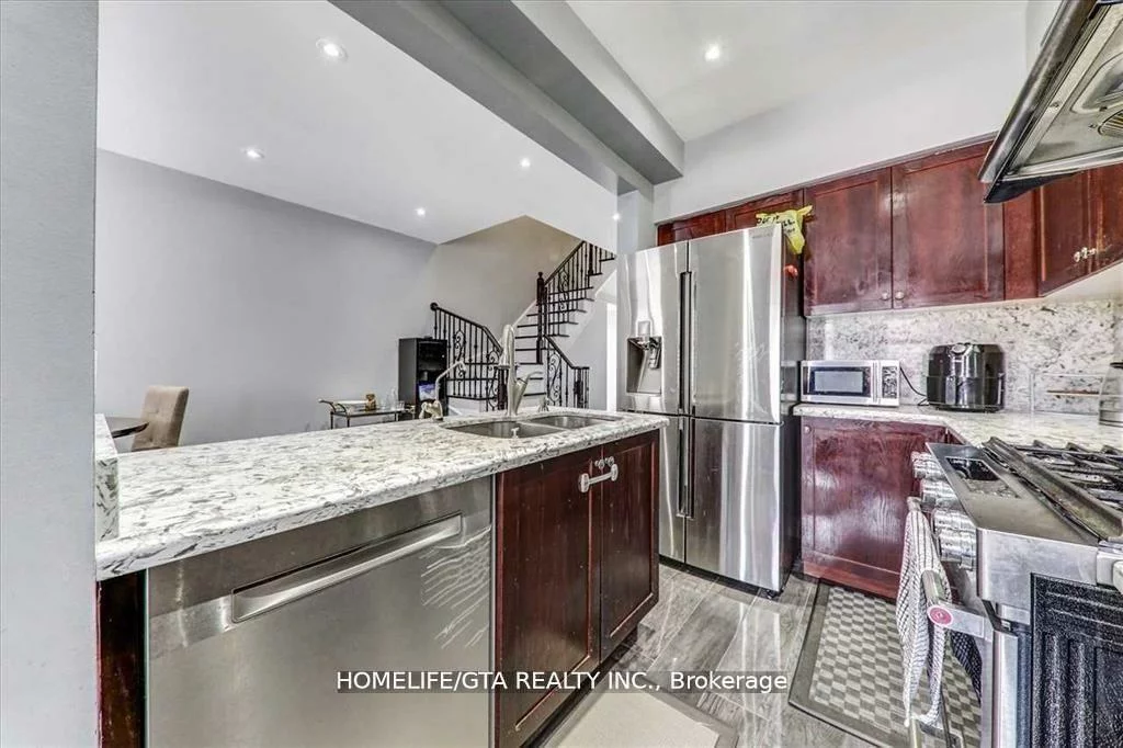 37, Michelina, Cornell, Markham