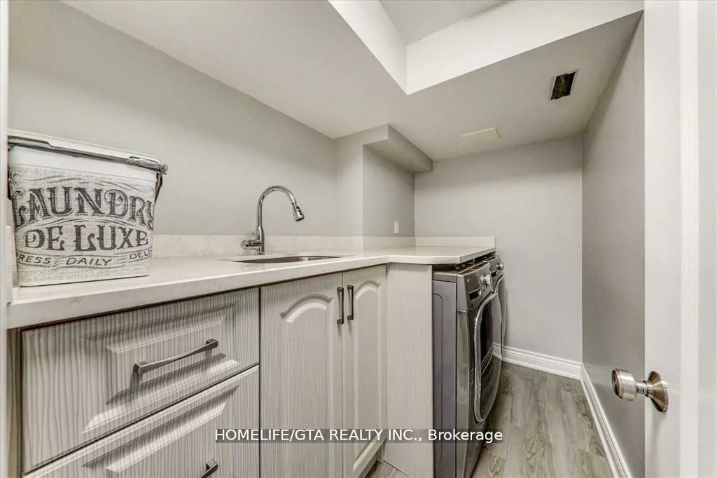 37, Michelina, Cornell, Markham