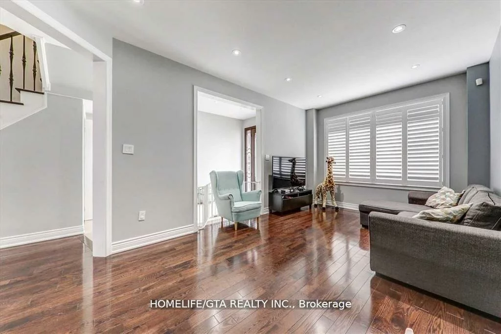 37, Michelina, Cornell, Markham