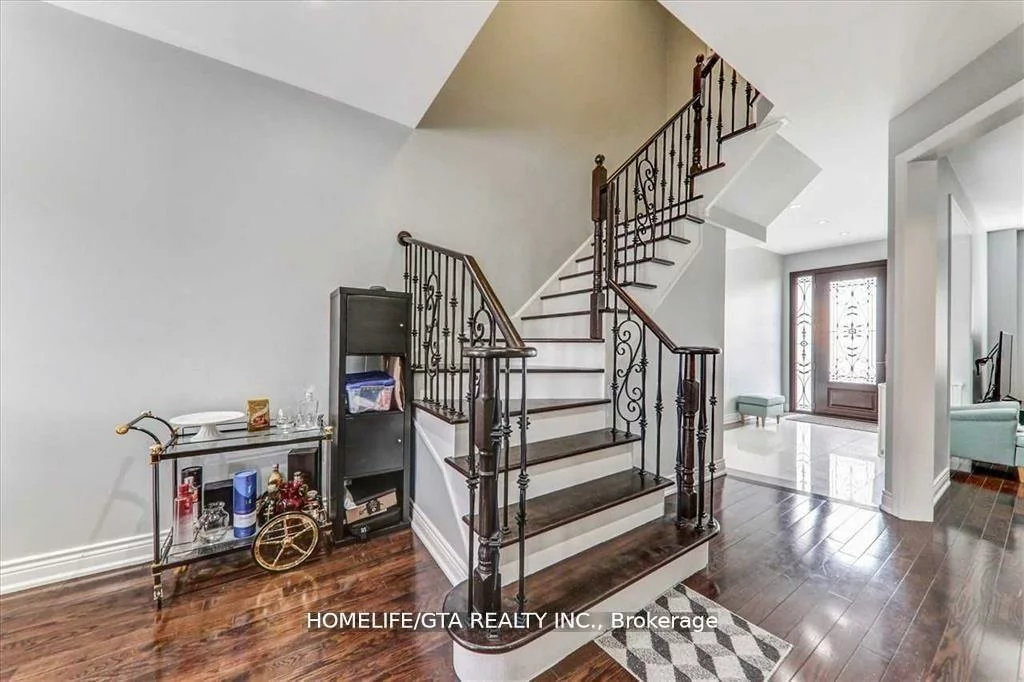 37, Michelina, Cornell, Markham