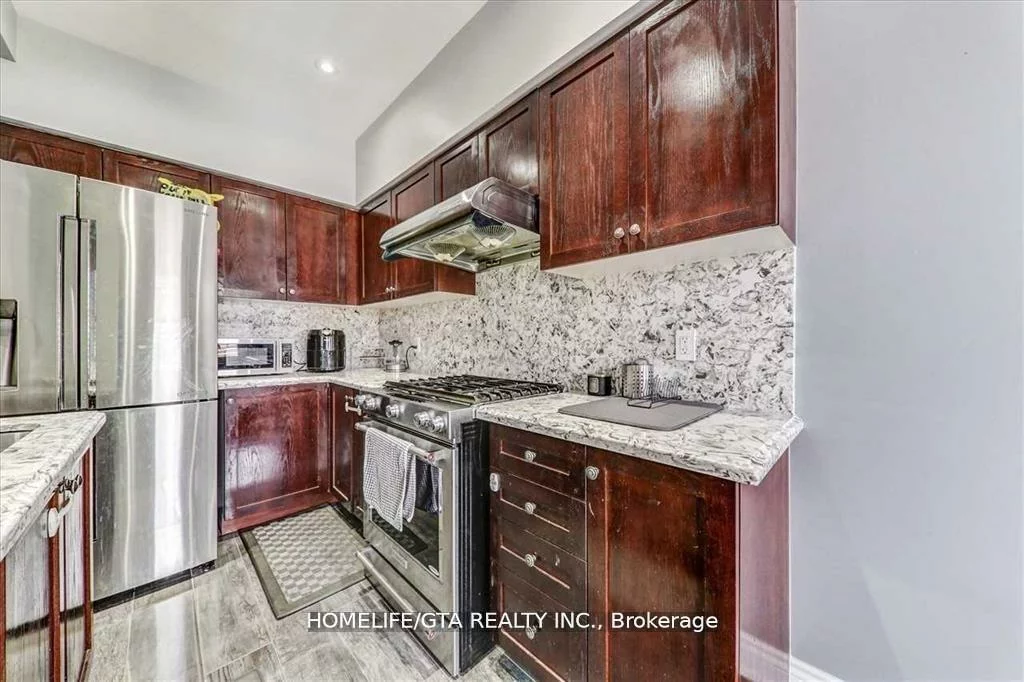 37, Michelina, Cornell, Markham