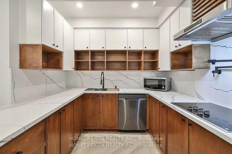 17, Couloir, Cornell, Markham