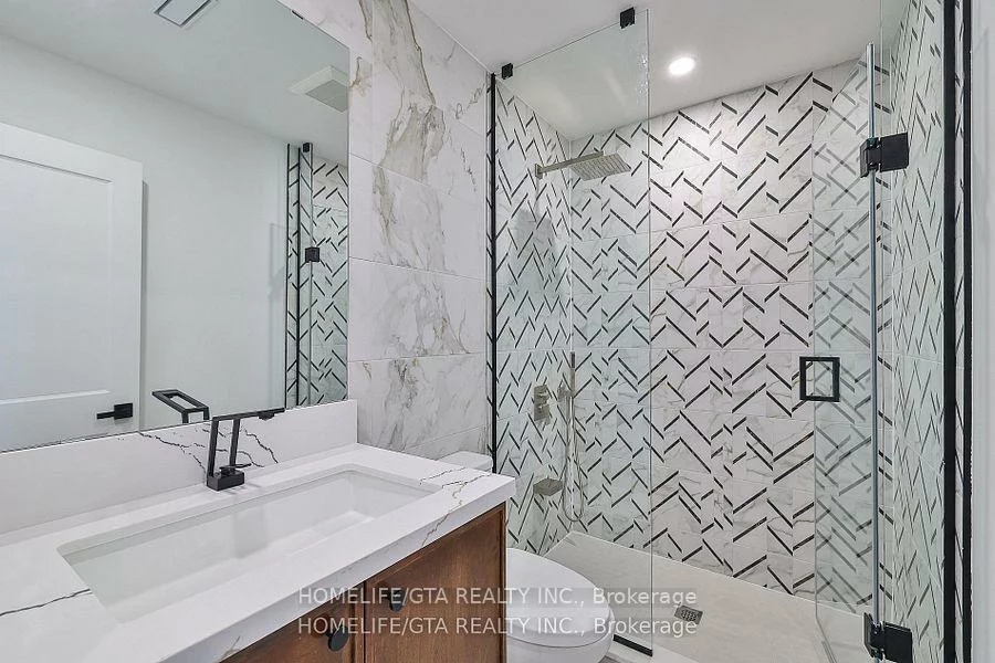 17, Couloir, Cornell, Markham