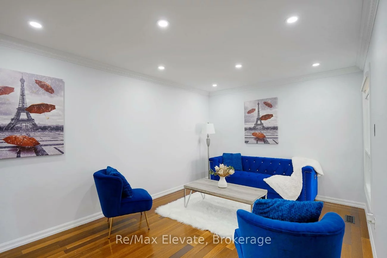 57, Chloe, Middlefield, Markham