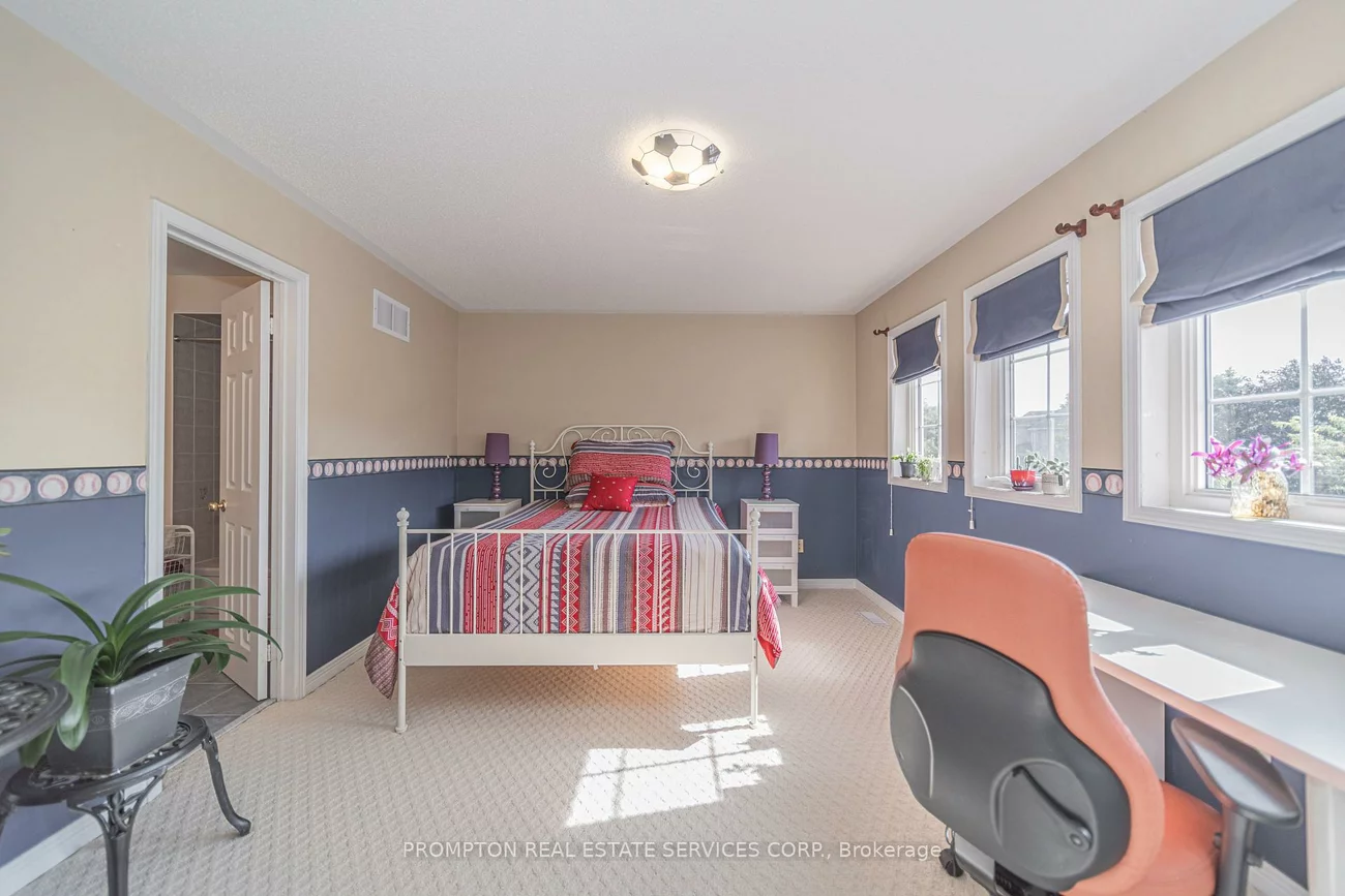 71, Burndenford, Markville, Markham